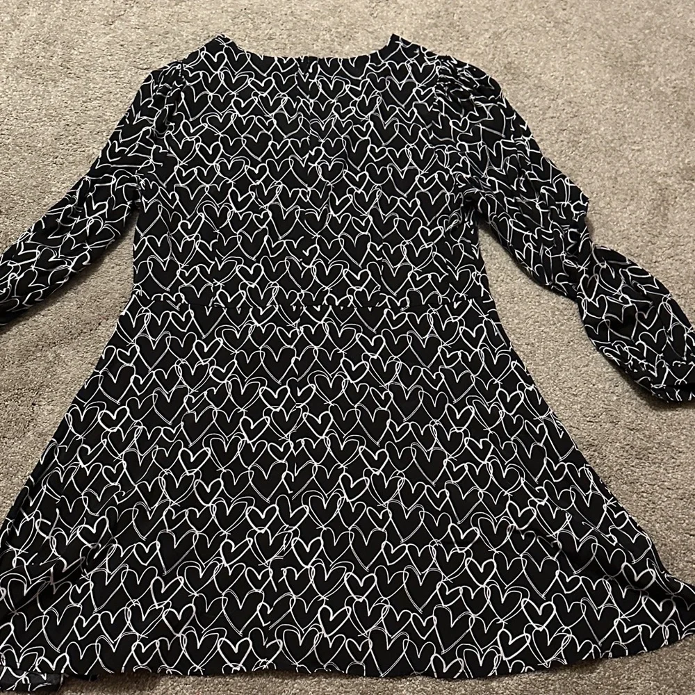 LOFT Black and White hearts Dress - Picture 6 of 7
